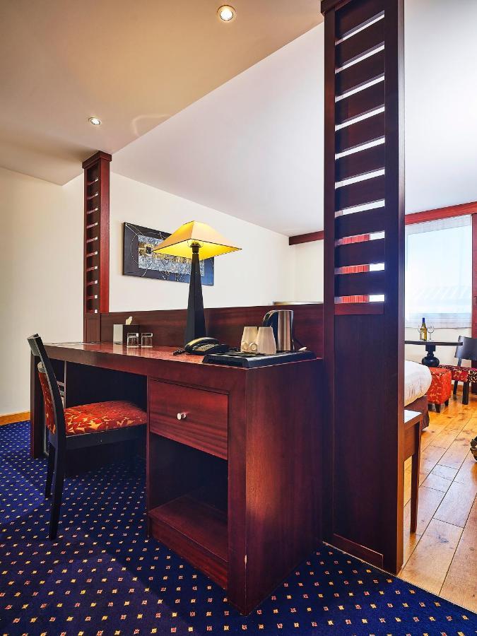 Le Mauritia Hotel Et Spa Pornic Ngoại thất bức ảnh